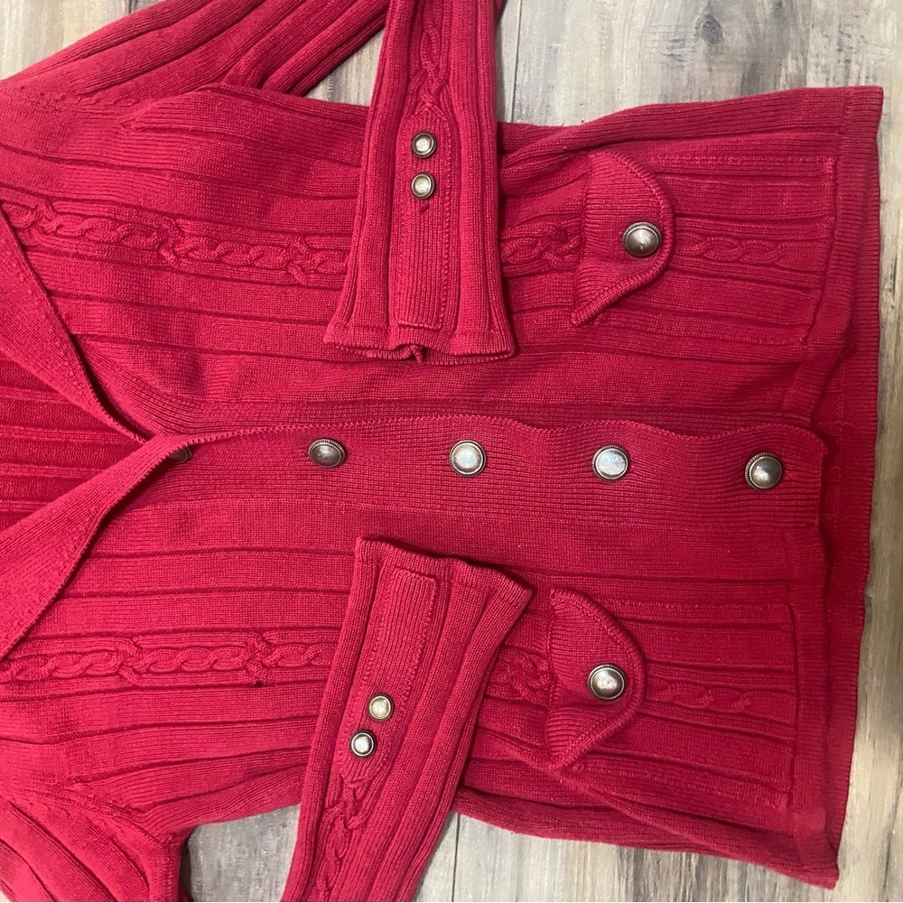 Iconic Y2K Red Cardigan With Collar And Buttons - Picture 2 of 6
